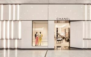 chanel_fashion-boutique-at-paris-roissy-cdg-airport-1-LD