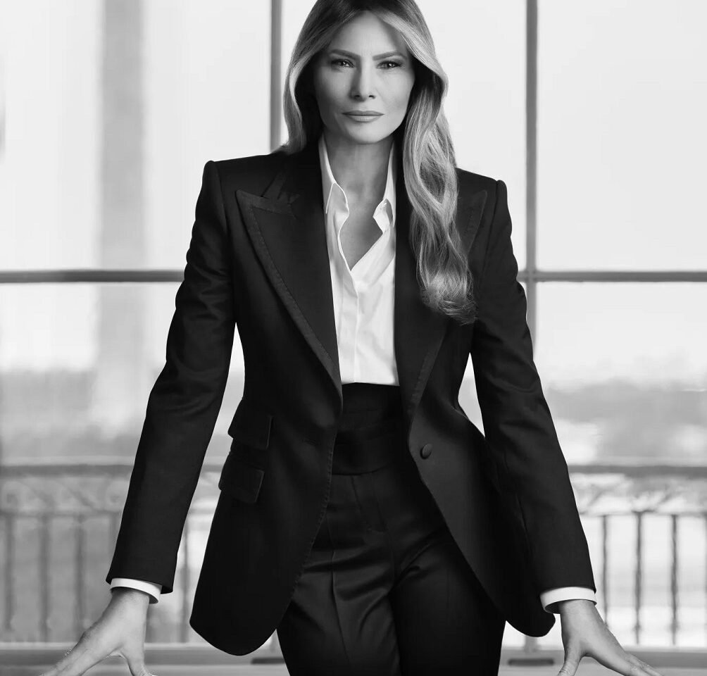 FLOTUS-Official-Photo-1